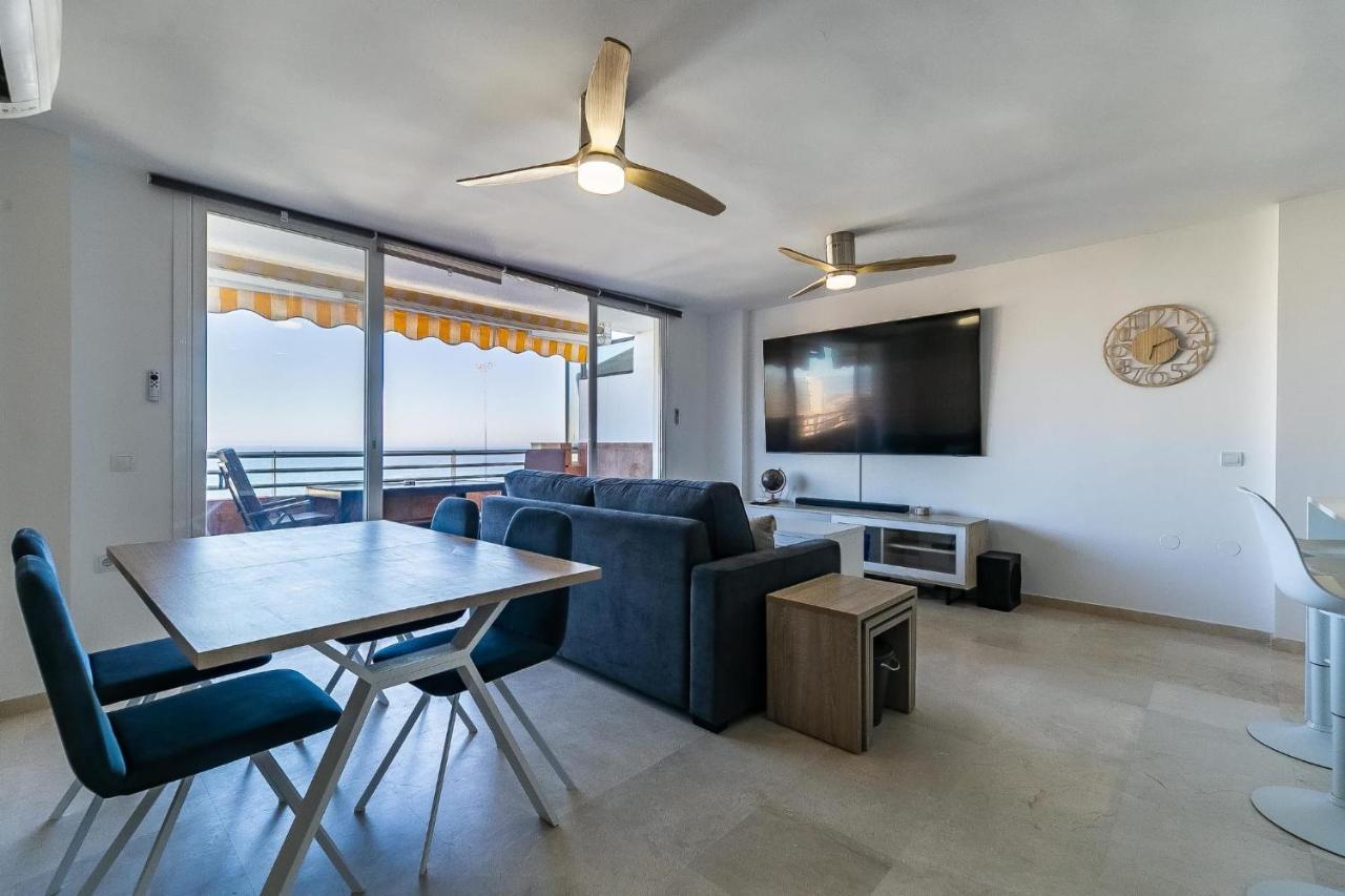Vistas Azules -- Remodeled, Large Terrace, Spectacular Ocean Views And Beach Level Access Torremolinos Extérieur photo