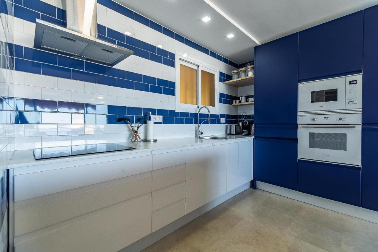 Vistas Azules -- Remodeled, Large Terrace, Spectacular Ocean Views And Beach Level Access Torremolinos Extérieur photo