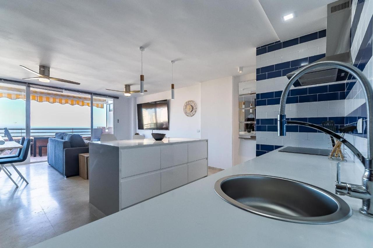 Vistas Azules -- Remodeled, Large Terrace, Spectacular Ocean Views And Beach Level Access Torremolinos Extérieur photo