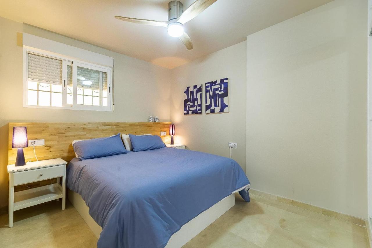 Vistas Azules -- Remodeled, Large Terrace, Spectacular Ocean Views And Beach Level Access Torremolinos Extérieur photo